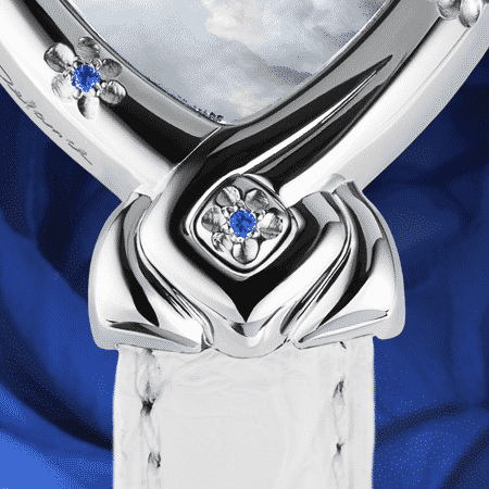 Die Uhr für die Braut : Edelweiss: Stahlduhr mit 3 Saphiren, Zifferblatt Perlmutter weiss, vernickelte Hände, Stahlcabochon mit Saphir, Armband aus Alligator weiss