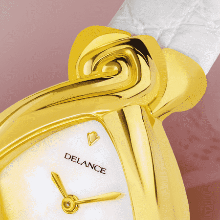 Pour une femme fleur, merveilleuse et raffinée, DELANCE a créé la montre "Orchidée". Fleur mystérieuse et fantasmagorique, mythe féminin, symbole de beauté absolue, de passion et de folie, de ferveur amoureuse et d'érotisme, l'Orchidée est devenue l'image de la femme et de sa beauté. Un homme amoureux la lui offre de tout son coeur.