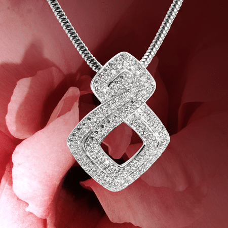 Pendentif : Or gris serti de 165 diamants