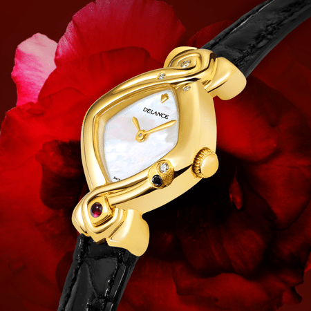 Cette montre DELANCE "Yin Yang" raconte une belle histoire d’amour. La rencontre de deux mondes, de deux êtres, l’un né en Suisse l’autre en Chine. Ils se sont mariés le 9 avril. Cette date importante il l’a symbolisée pour elle sur une montre DELANCE. Il a choisi un rubis, couleur du bonheur, placé sur le neuf et à quatre heures, une gravure délicate, sublimée d’un diamant et d’un saphir noir, le Yin et le Yang. Les trois diamants au zénith sont leur secret. Discrète, élégante et raffinée, cette montre est à l’image de la femme pour laquelle elle a été créée.