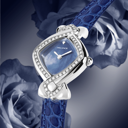 Pour un précieux anniversaire, la montre DELANCE "Infinity Steel Aligator" sera le cadeau inoubliable d’un véritable amour. Avec cinquante diamants soulignant la boucle de l’éternité, sa Delance lui dit pour vous : "Je t’aime pour toujours". Elle rythmera avec joie ses heures heureuses et, à chaque instant, lui rappellera tendrement votre amour infini.