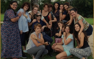The Delance, a sign of recognition for women who rock for all women